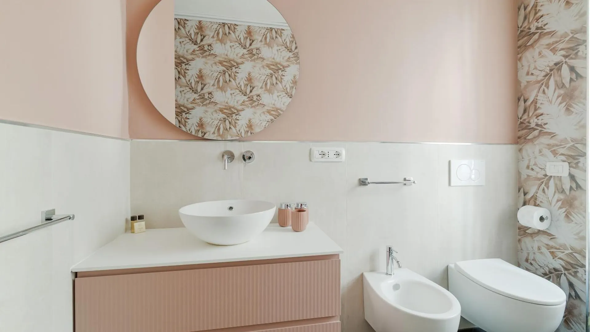 Conciliazione-Cadorna - Ampio Trilocale Di Design Apartment Milan